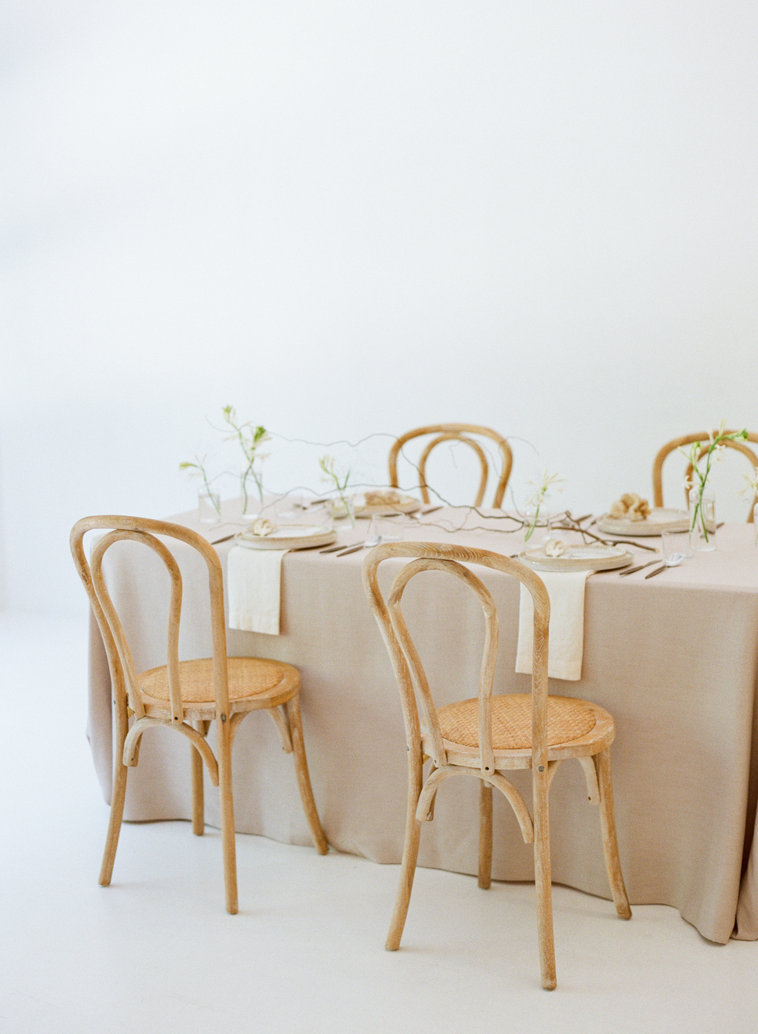 Minimal wedding table design